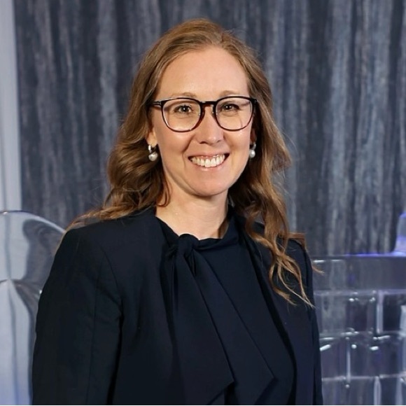 Meet your Posher, Sharon - Picture 1 of 1